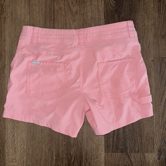 Pink Columbia outdoor shorts - Picture 2 of 3
